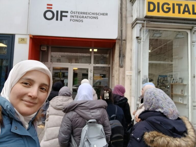 Besuch von Kursteilnehmerinnen des StartWien Hub im Frauenzentrum von ÖIF